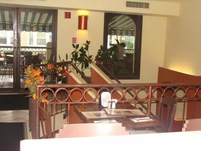 Aladdin’s Natural Eatery