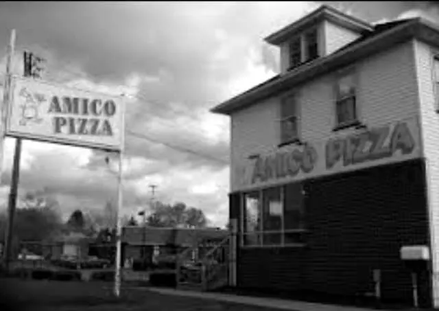 Amico’s Pizza