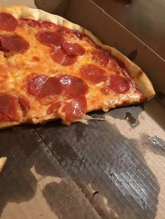 Amico’s Pizza
