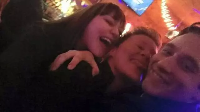 140 Alex Bar and Grill