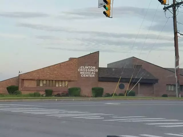 Strong Health Dialysis - Clinton Crossings