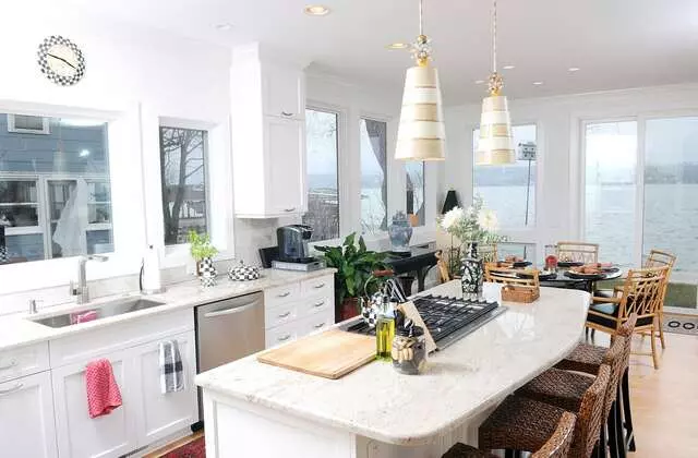 Ayse Lewis Interior Design