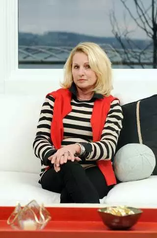 Ayse Lewis Interior Design