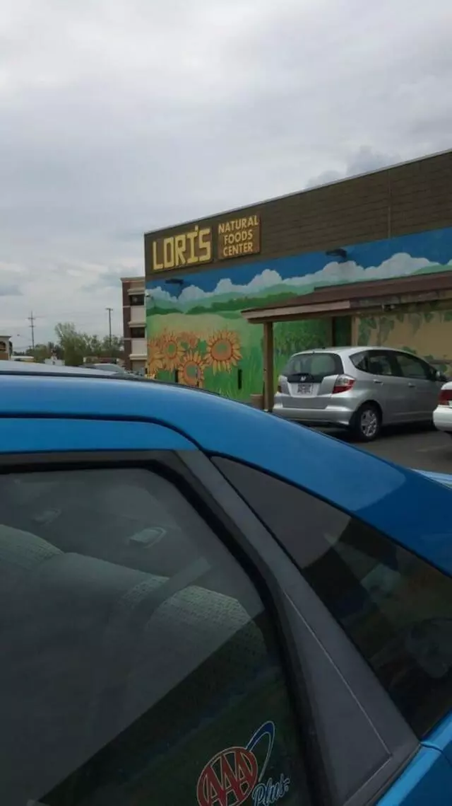 Lori&apos;s Natural Foods Center