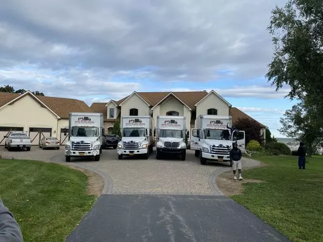 White Gloves Moving