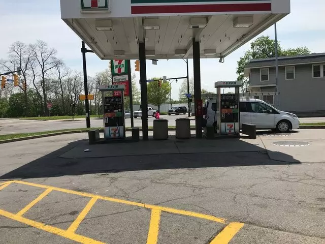 7-Eleven
