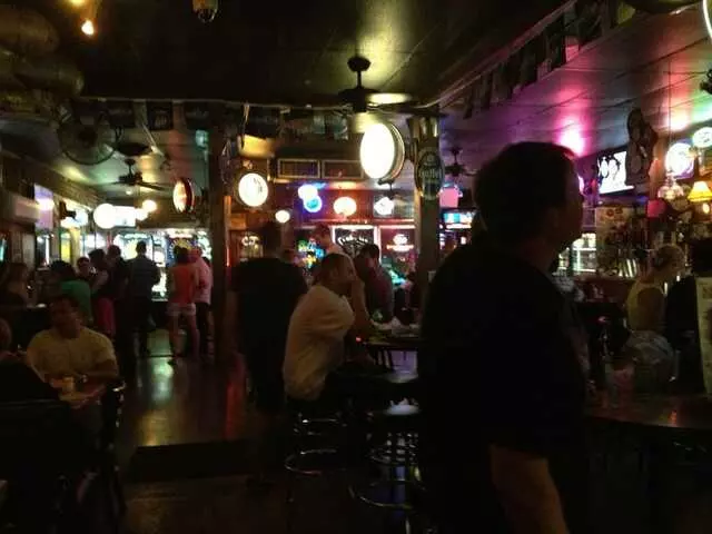 Acme Bar & Pizza