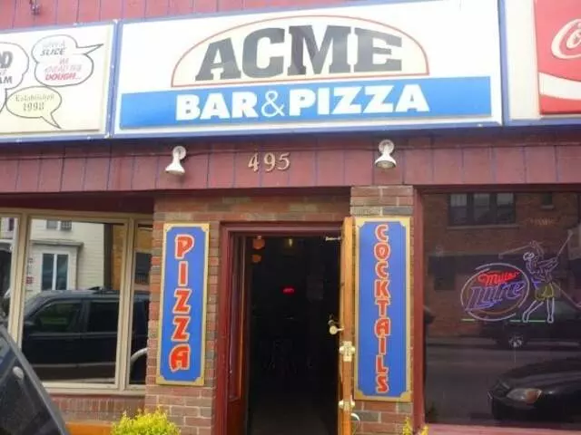 Acme Bar & Pizza
