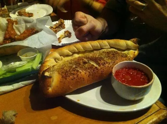 Acme Bar & Pizza
