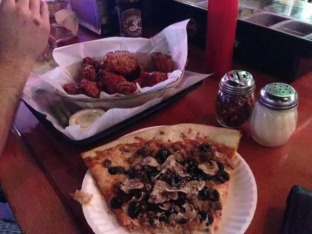 Acme Bar & Pizza
