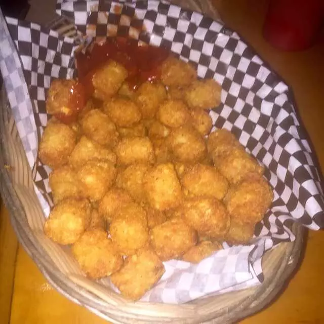 Acme Bar & Pizza