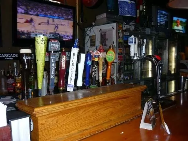 Acme Bar & Pizza