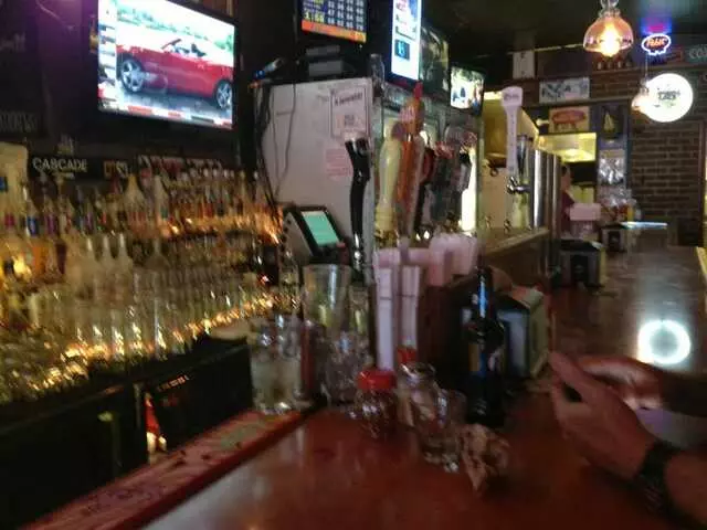 Acme Bar & Pizza