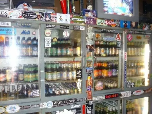 Acme Bar & Pizza