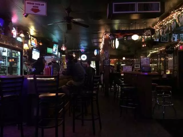 Acme Bar & Pizza
