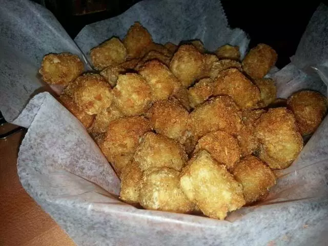Acme Bar & Pizza