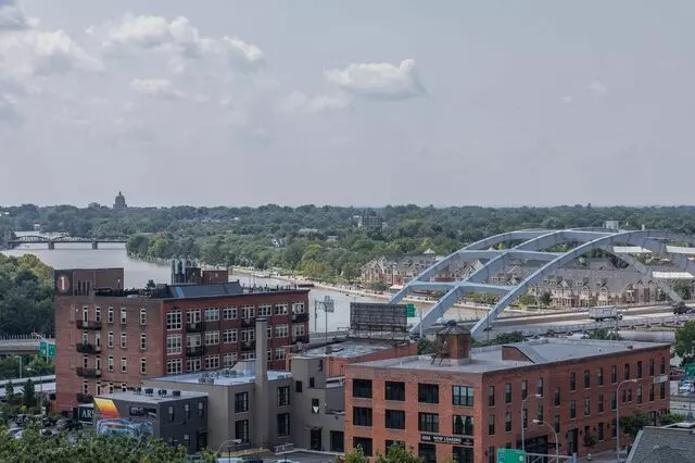 3 City Center