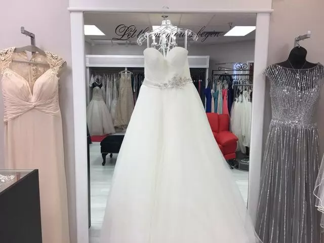 Alex Fashion & Bridal