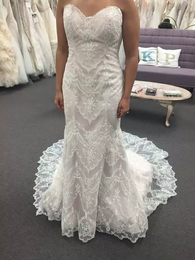 Alex Fashion & Bridal