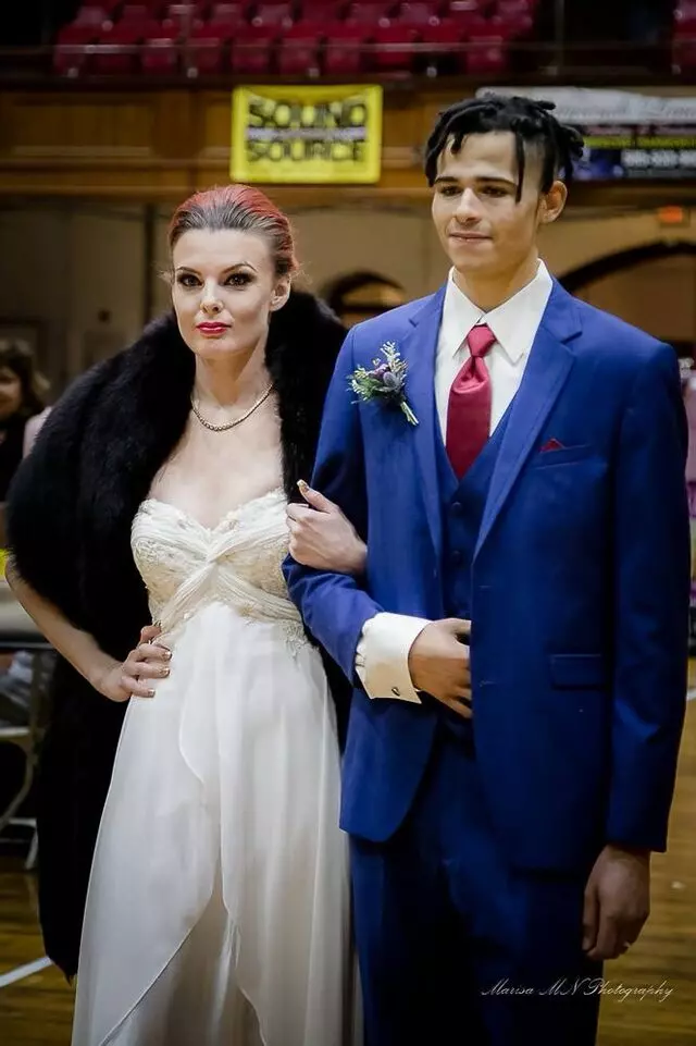 Alex Fashion & Bridal