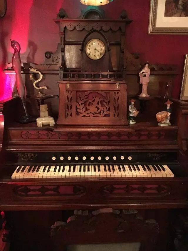 Artisan Works